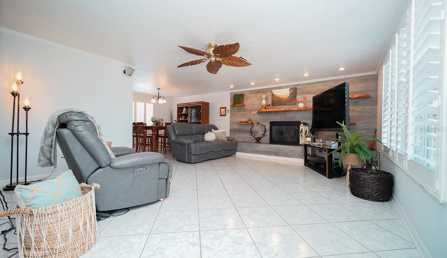 Image 9 of 72 For 12200 Silk Oak Lane