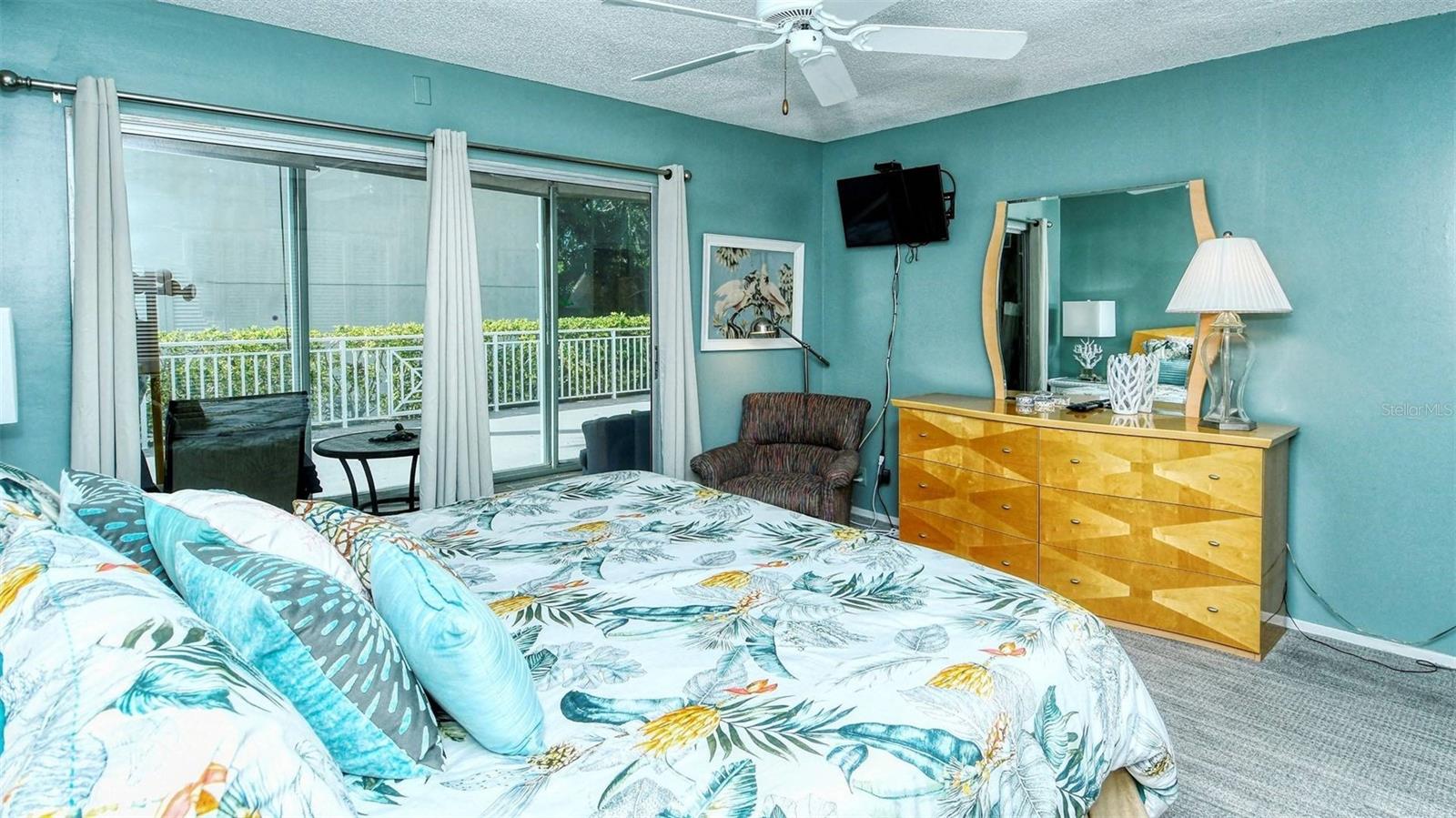 Image 9 of 15 For 1255 Peppertree Drive 101