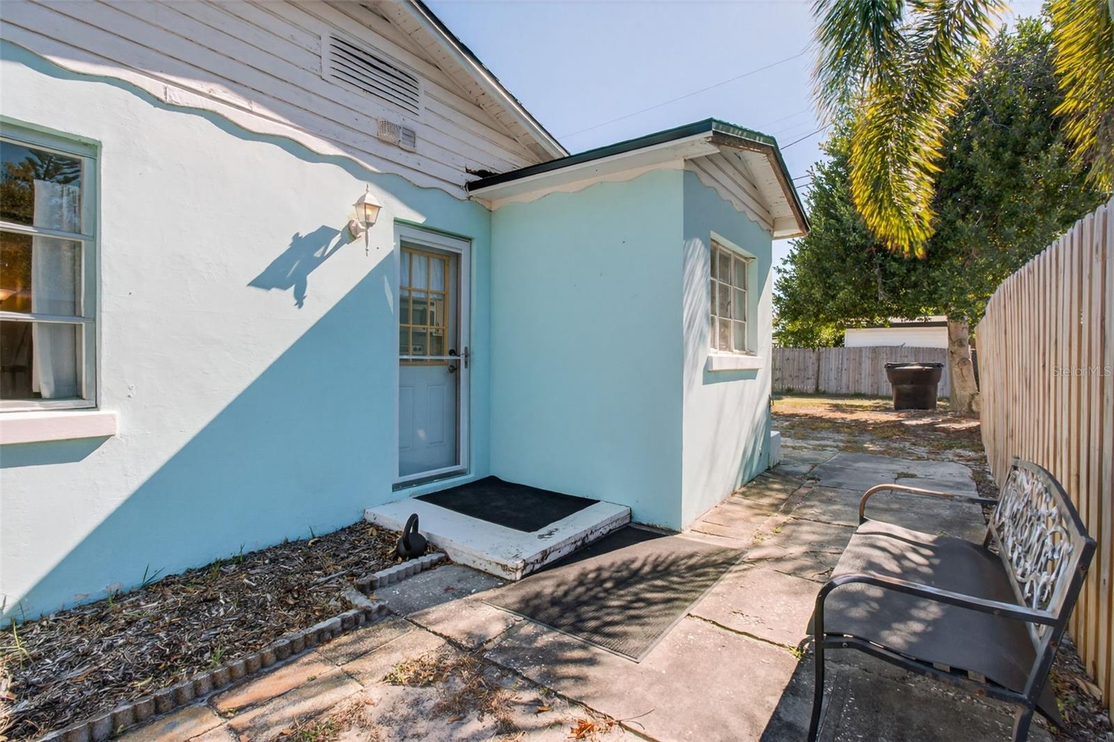 Image 18 of 35 For 6372 4th Avenue S