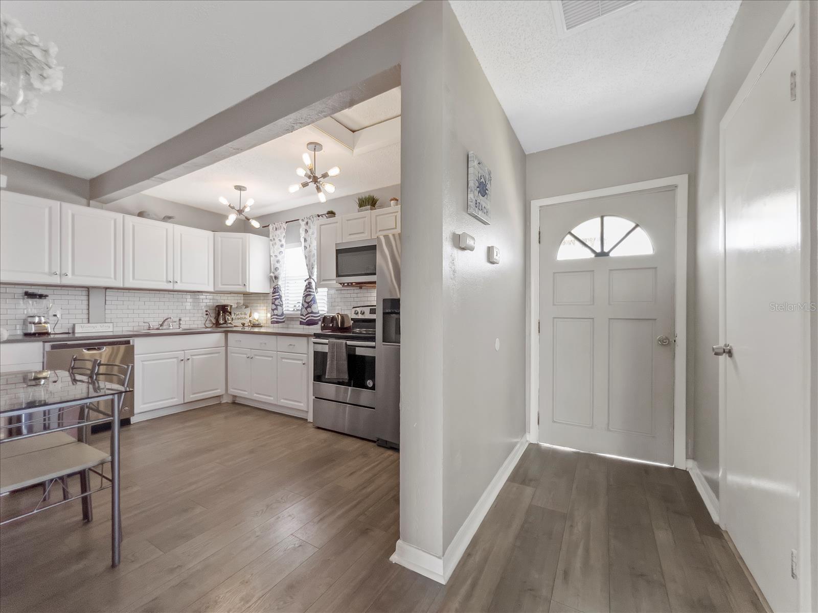 Image 4 of 35 For 3801 1st Avenue S