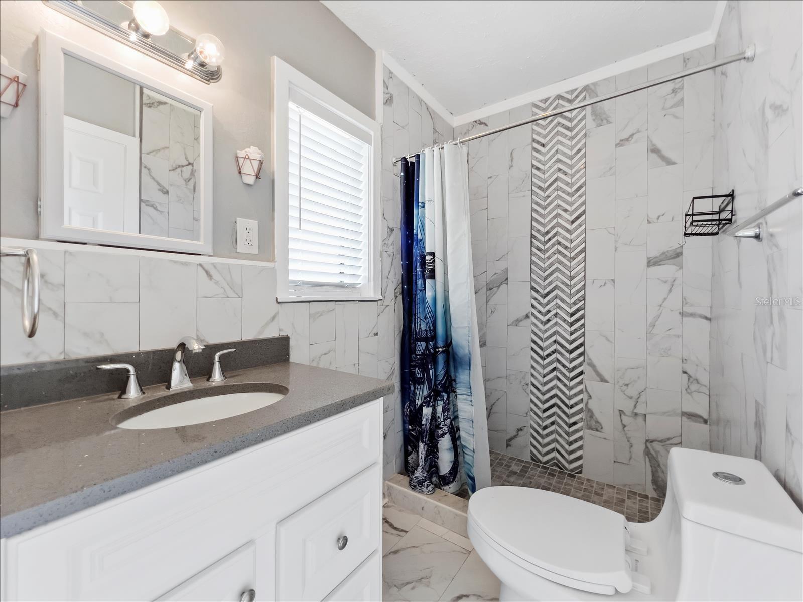 Image 8 of 35 For 3801 1st Avenue S