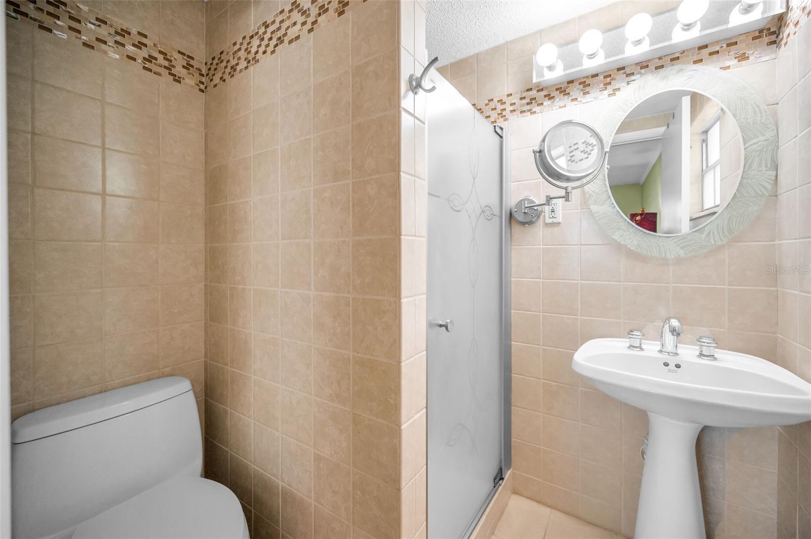 Image 25 of 67 For 1000 Crane Court