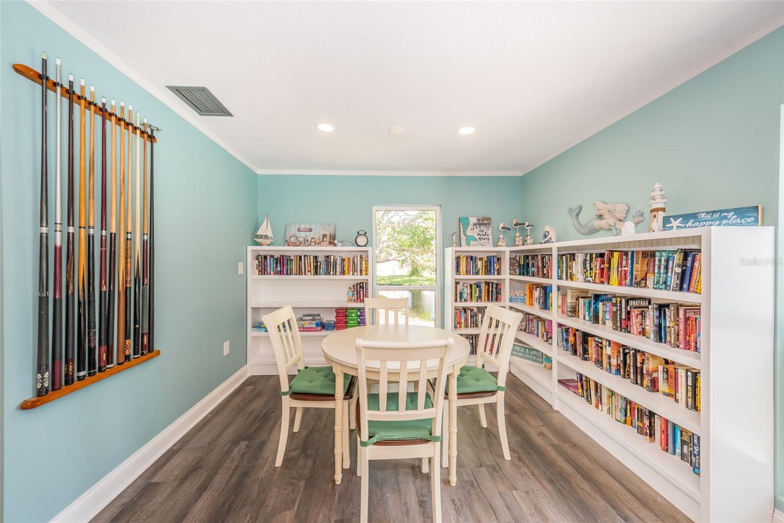 Image 53 of 67 For 1000 Crane Court