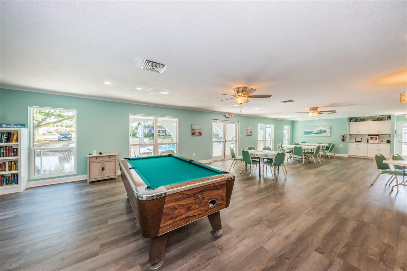 Image 56 of 67 For 1000 Crane Court