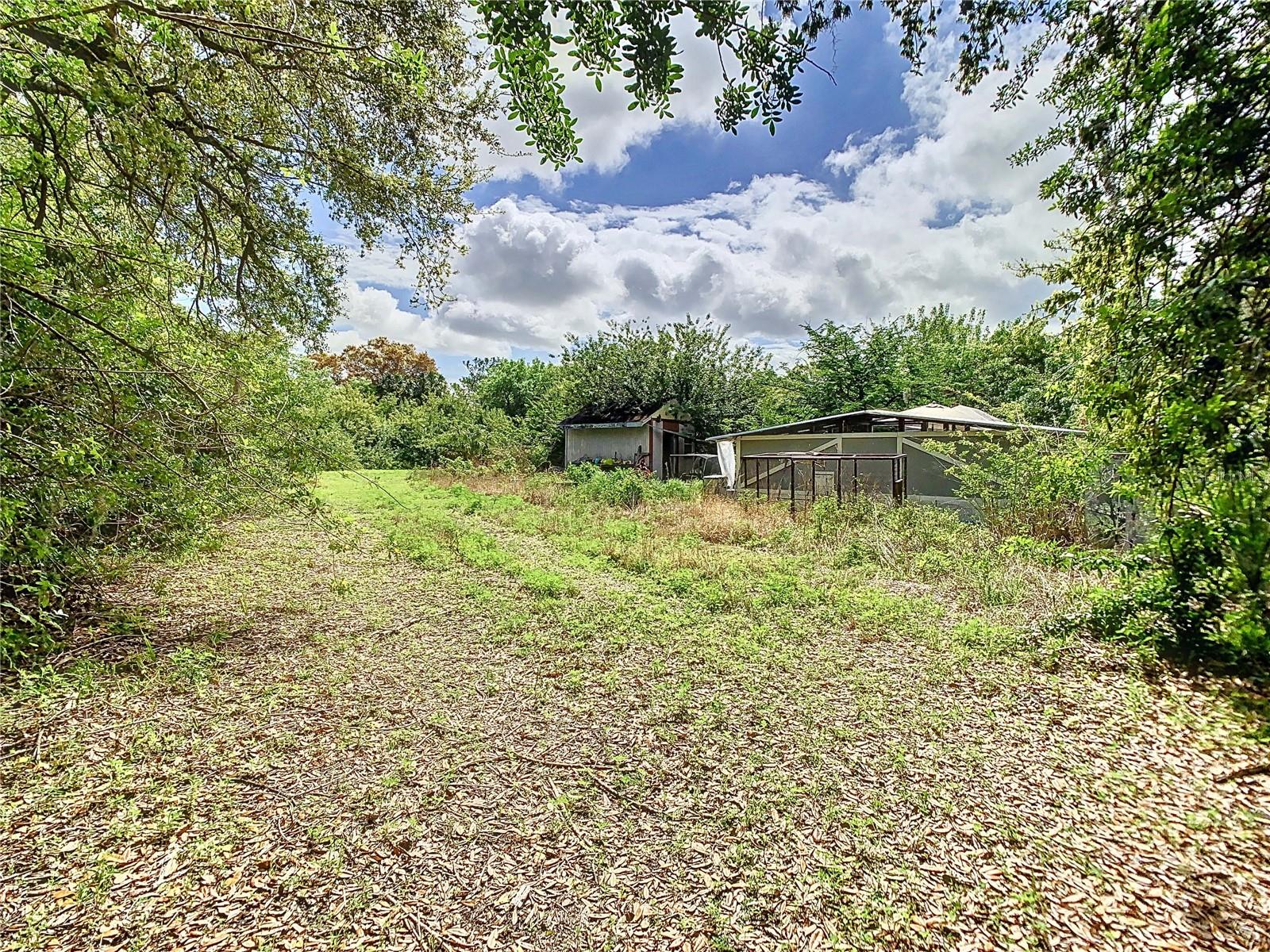 Image 5 of 13 For 1518 27th Street Se