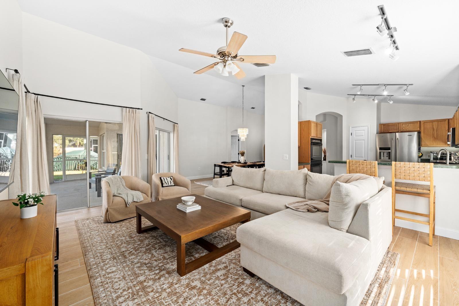 Image 6 of 43 For 5825 Hawkwood Court