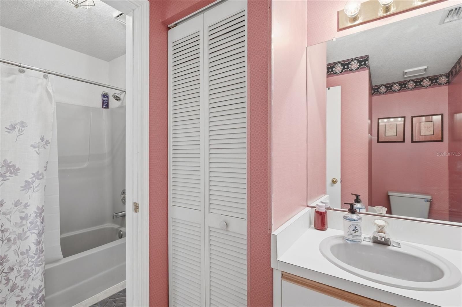 Image 18 of 56 For 6411 93rd Terrace N 4903