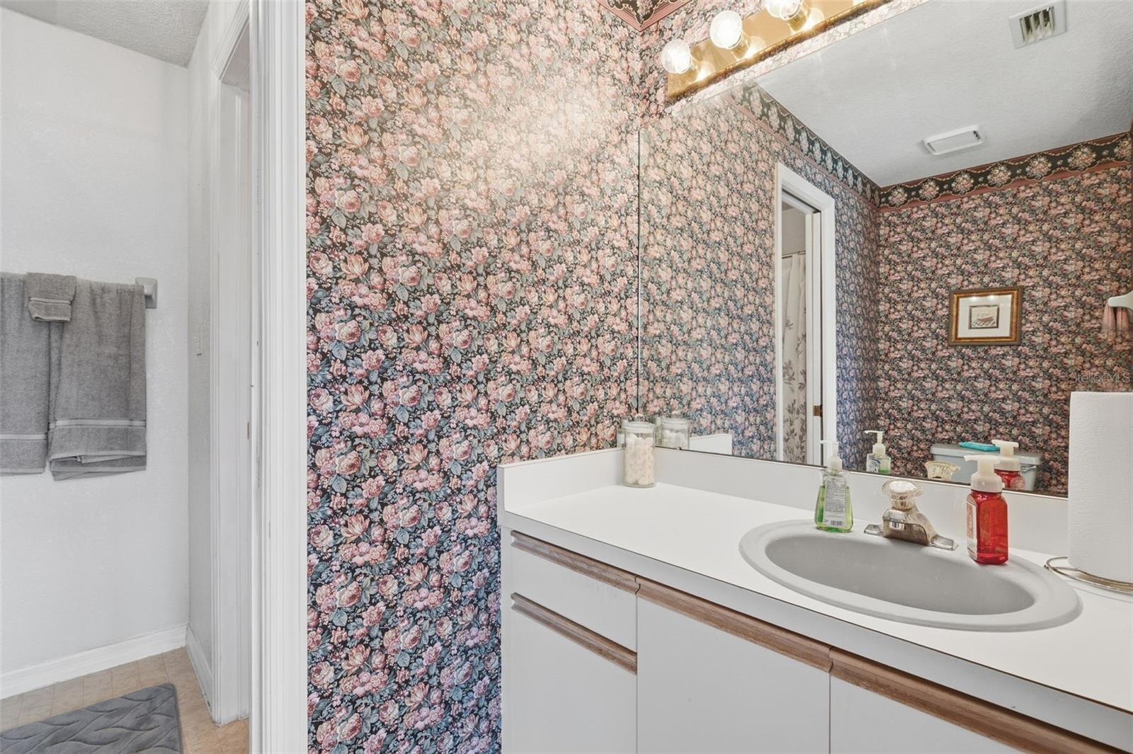 Image 24 of 56 For 6411 93rd Terrace N 4903