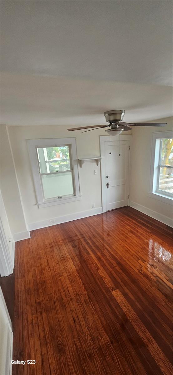 Image 3 of 8 For 316 11th Ave Ne