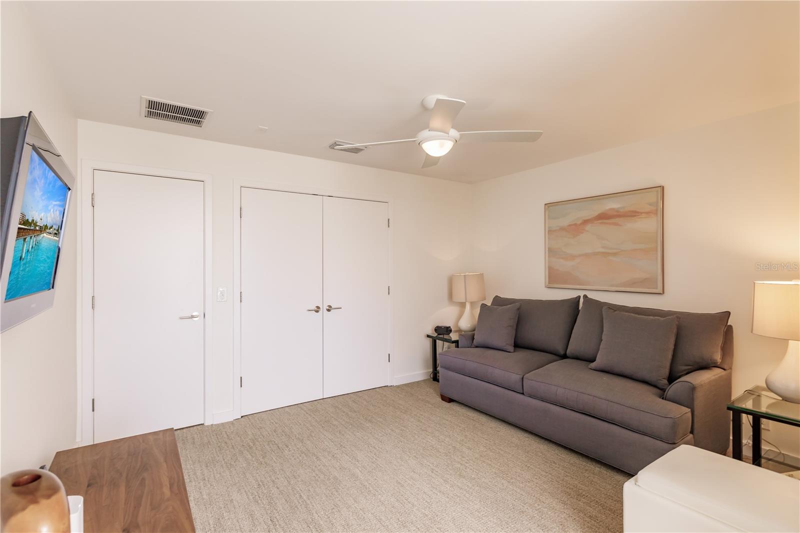 Image 21 of 32 For 1200 Peppertree Lane 402