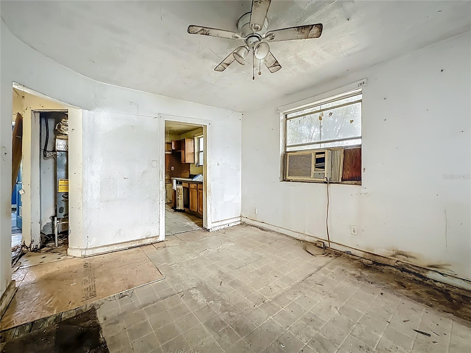 Image 15 of 30 For 1227 3rd Street