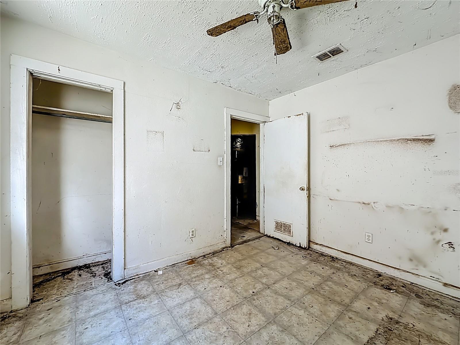 Image 22 of 30 For 1227 3rd Street