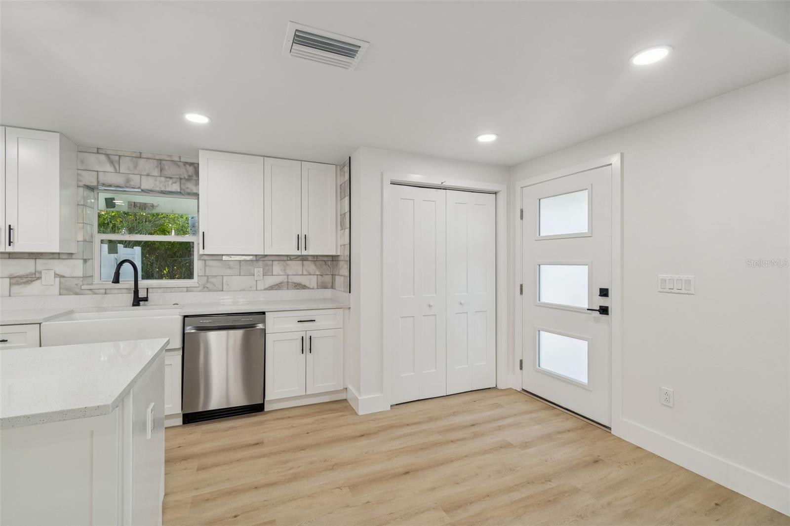 Image 12 of 39 For 224 Timberlane Drive