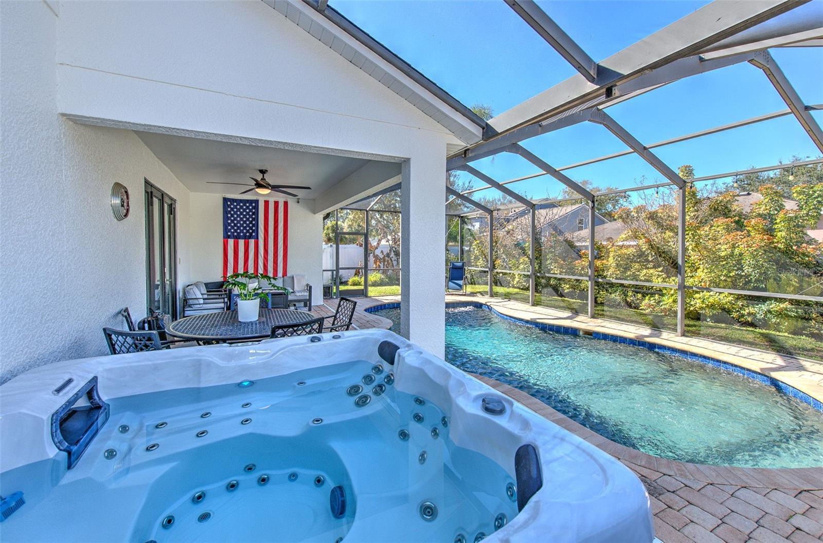 Listing photo id 19 for 10909 Holly Cone Drive