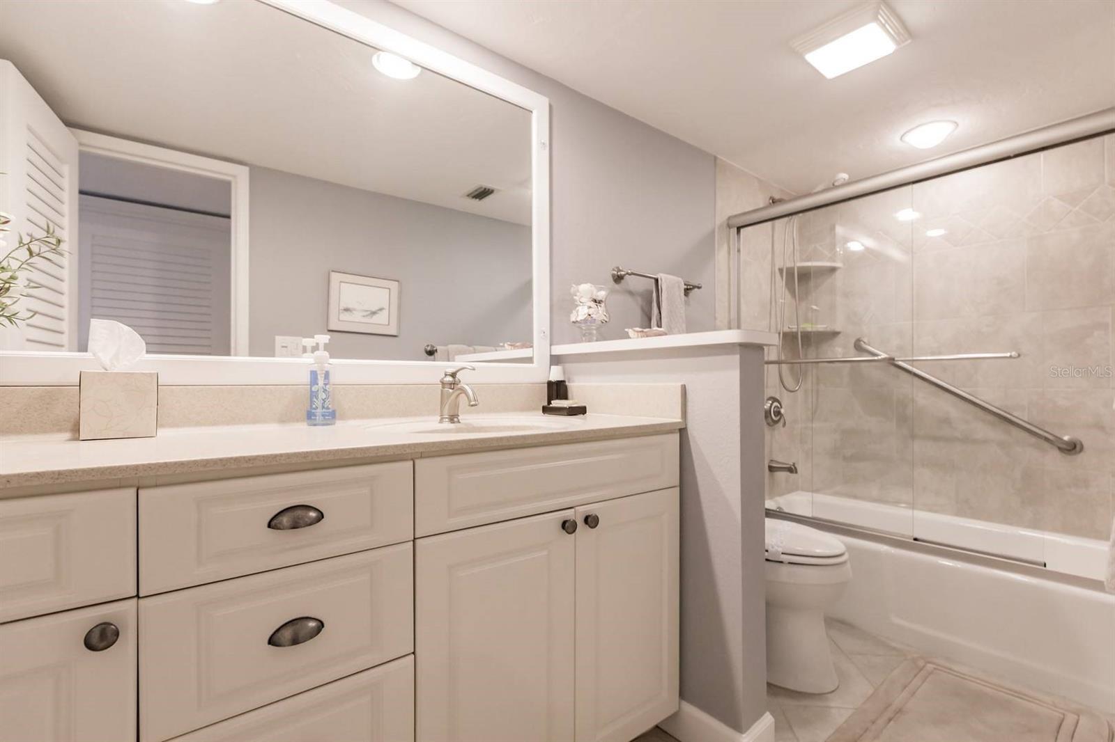 Image 6 of 17 For 1200 Peppertree Lane 406
