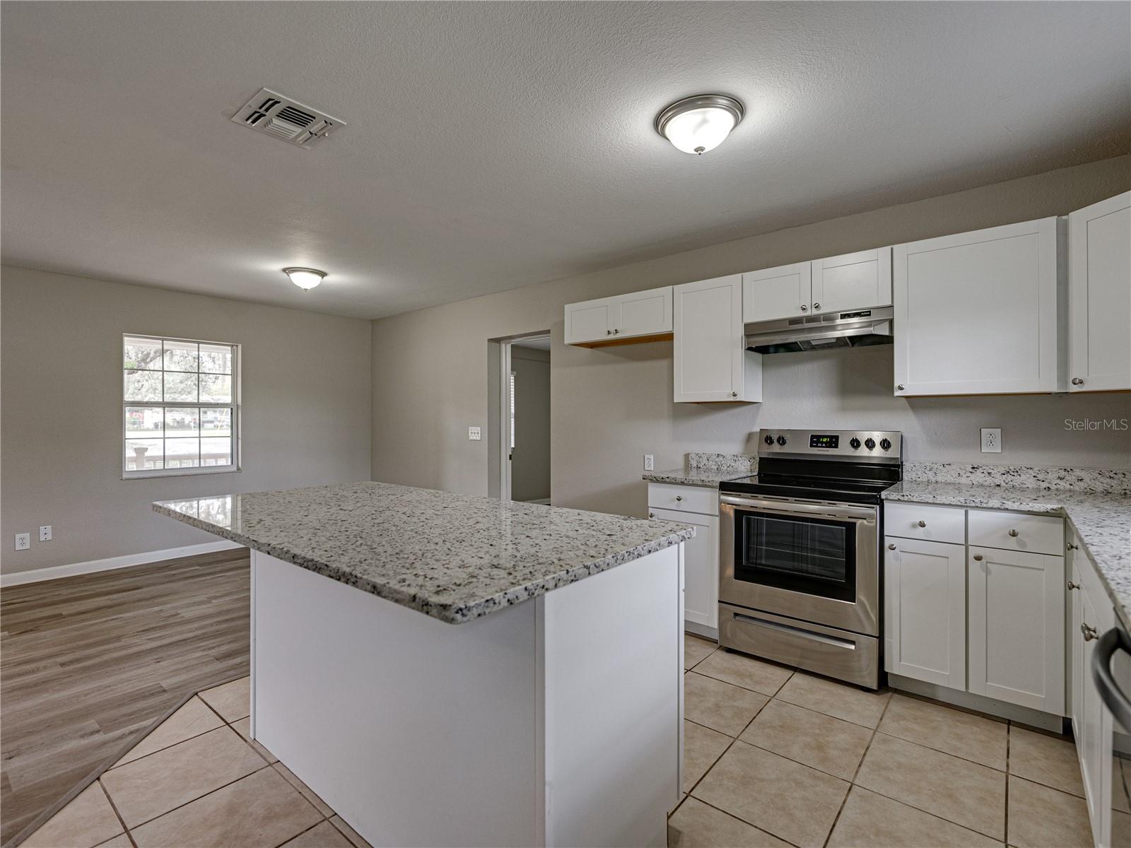 Image 16 of 51 For 5017 Lewellyn Road