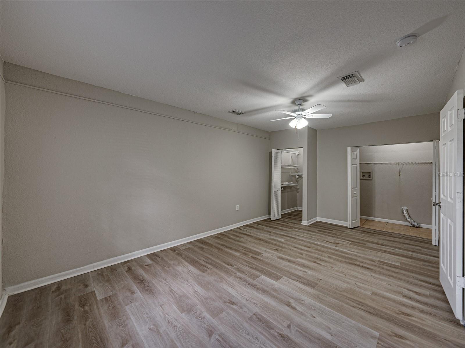 Image 18 of 51 For 5017 Lewellyn Road