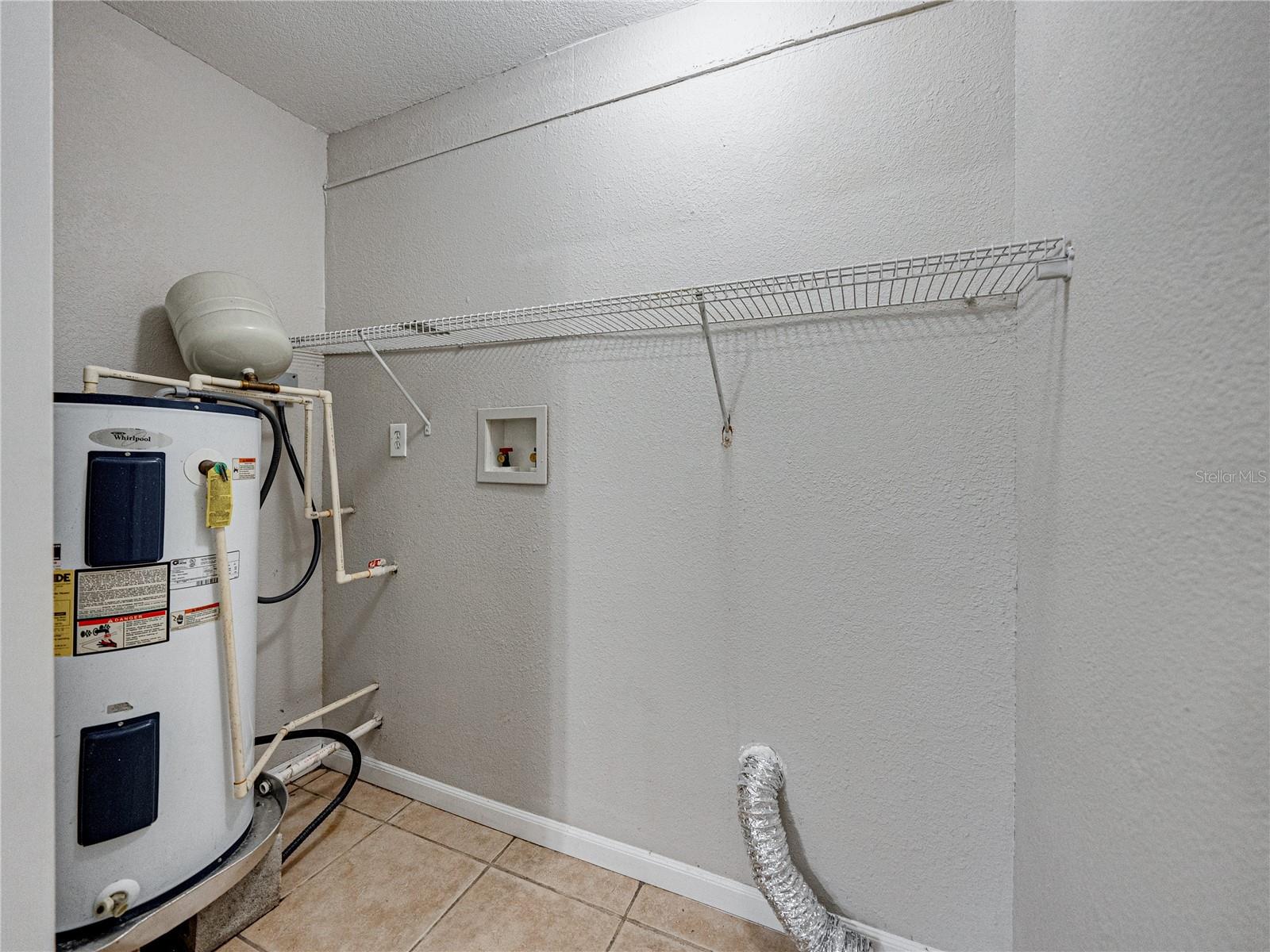 Image 22 of 51 For 5017 Lewellyn Road