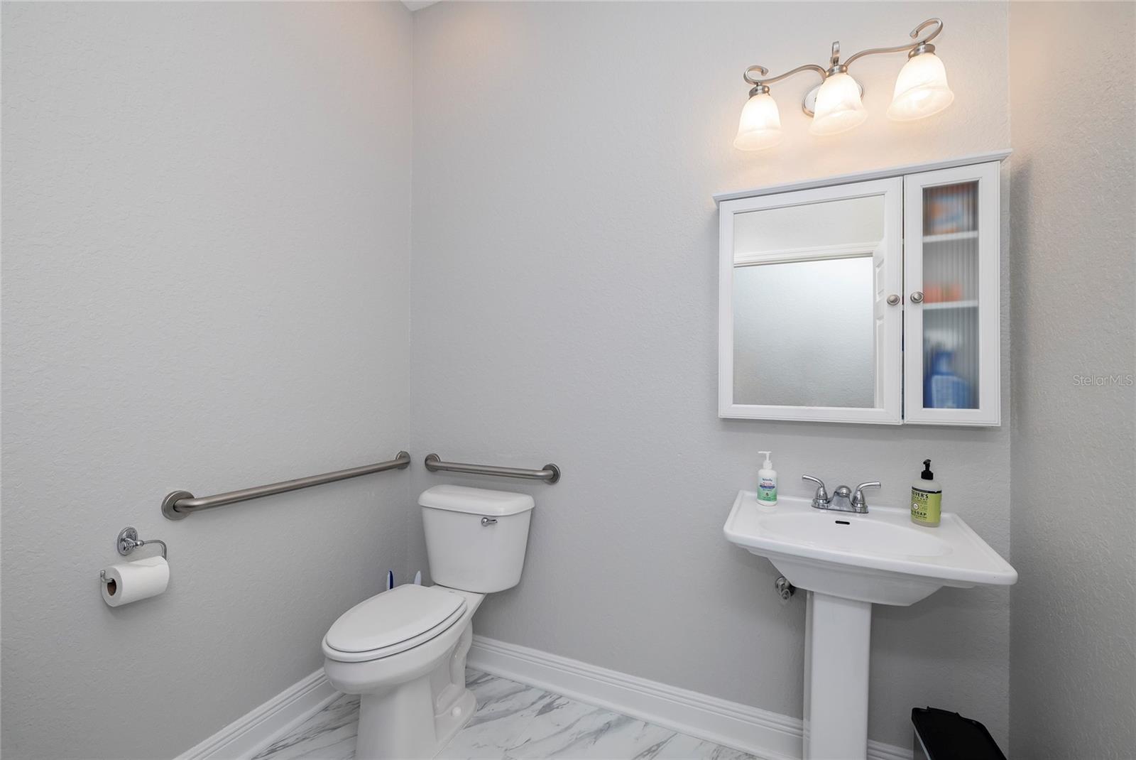 Image 19 of 42 For 801 2nd Street N C