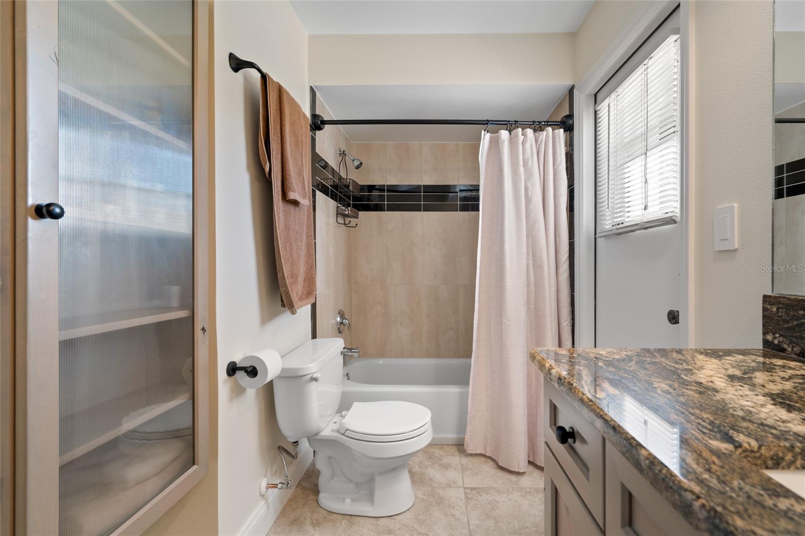 Image 28 of 78 For 4372 46th Avenue S