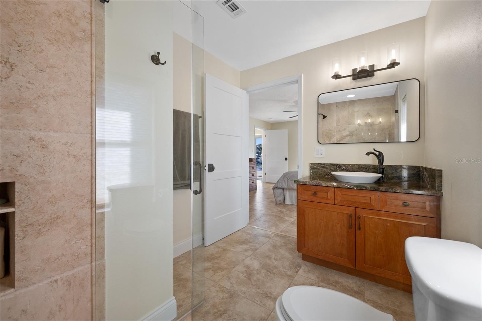 Image 36 of 78 For 4372 46th Avenue S