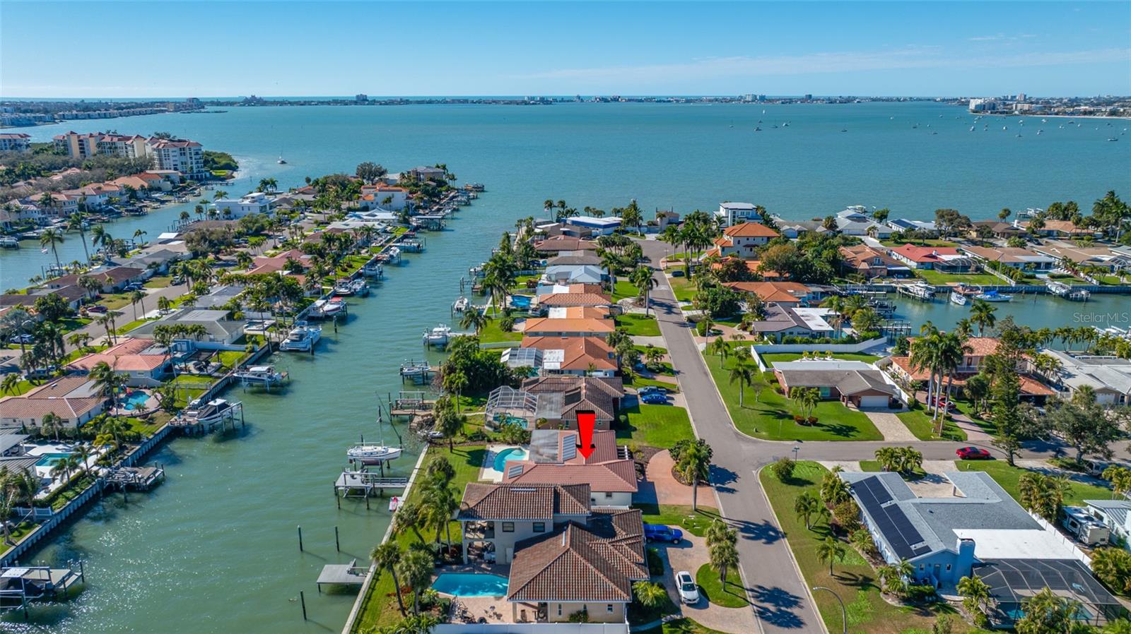 Image 5 of 78 For 4372 46th Avenue S