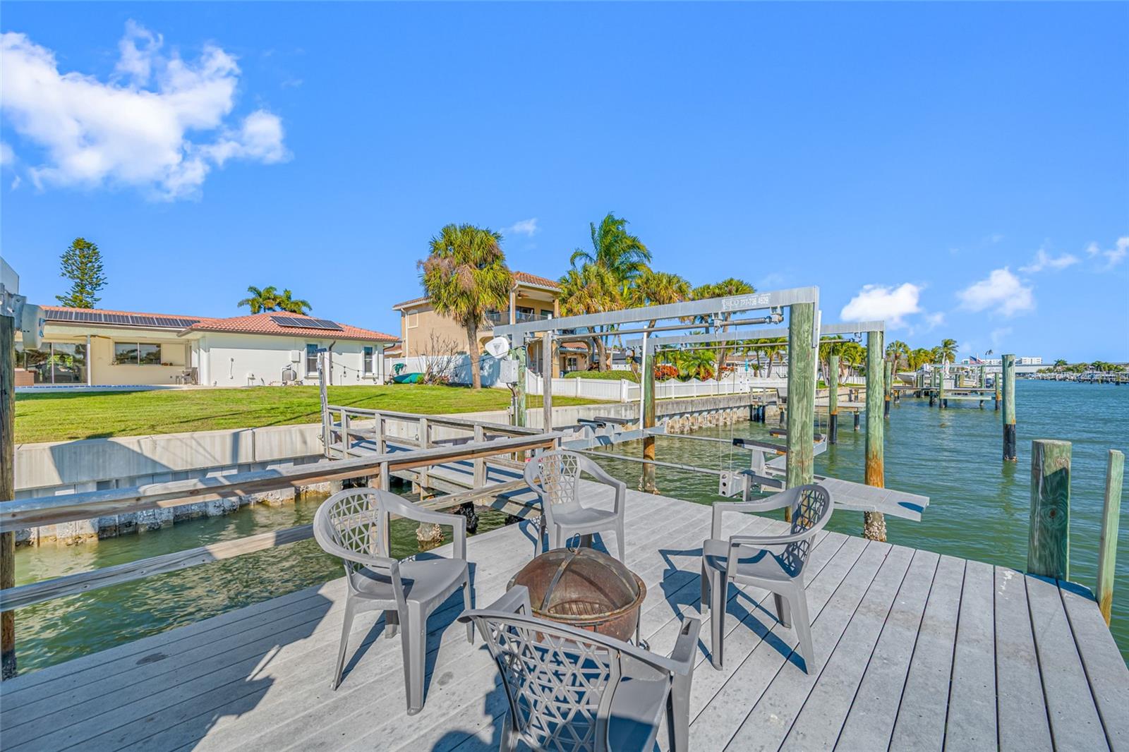 Image 70 of 78 For 4372 46th Avenue S