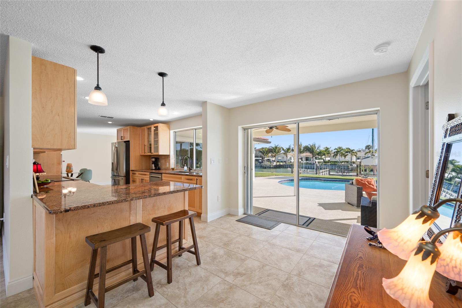 Image 9 of 78 For 4372 46th Avenue S