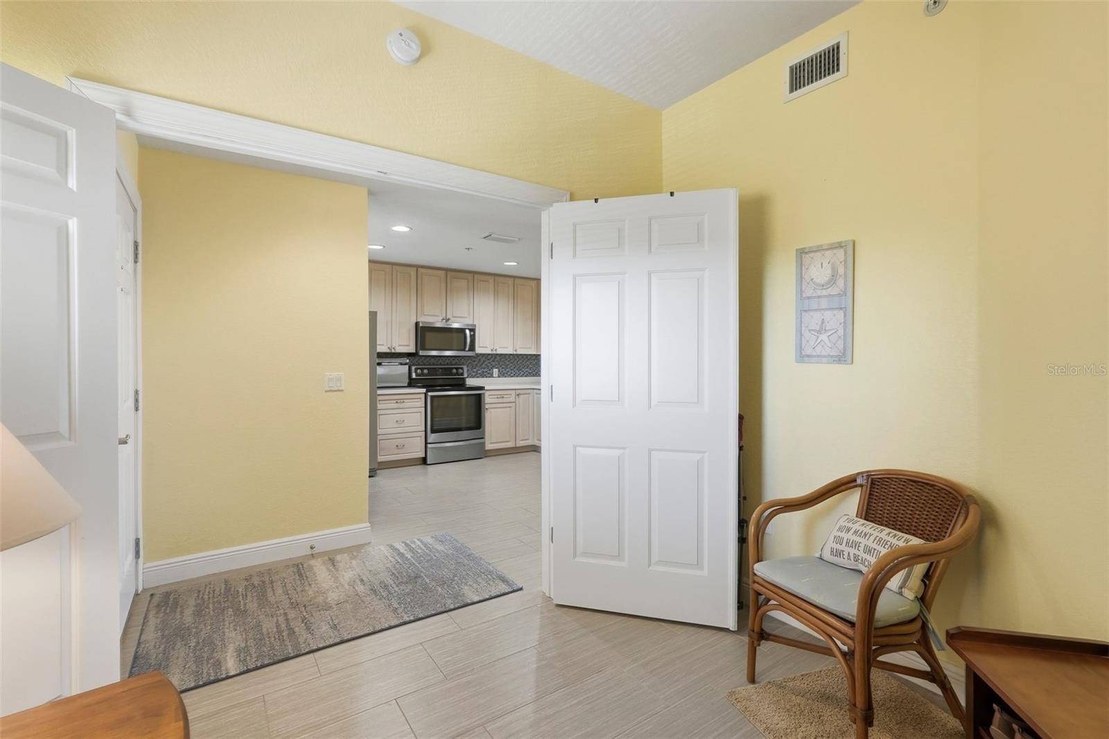 Image 11 of 45 For 425 150th Avenue 2404