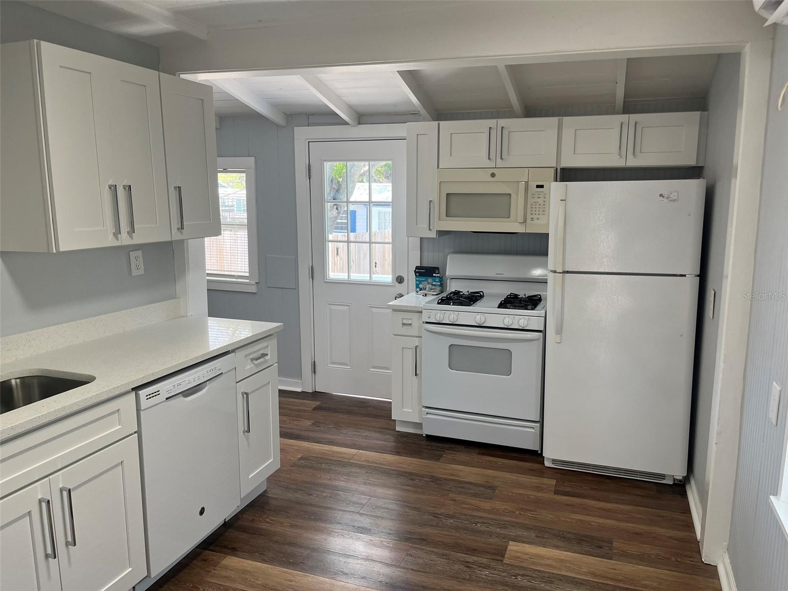 Image 16 of 26 For 2027 36th Avenue N