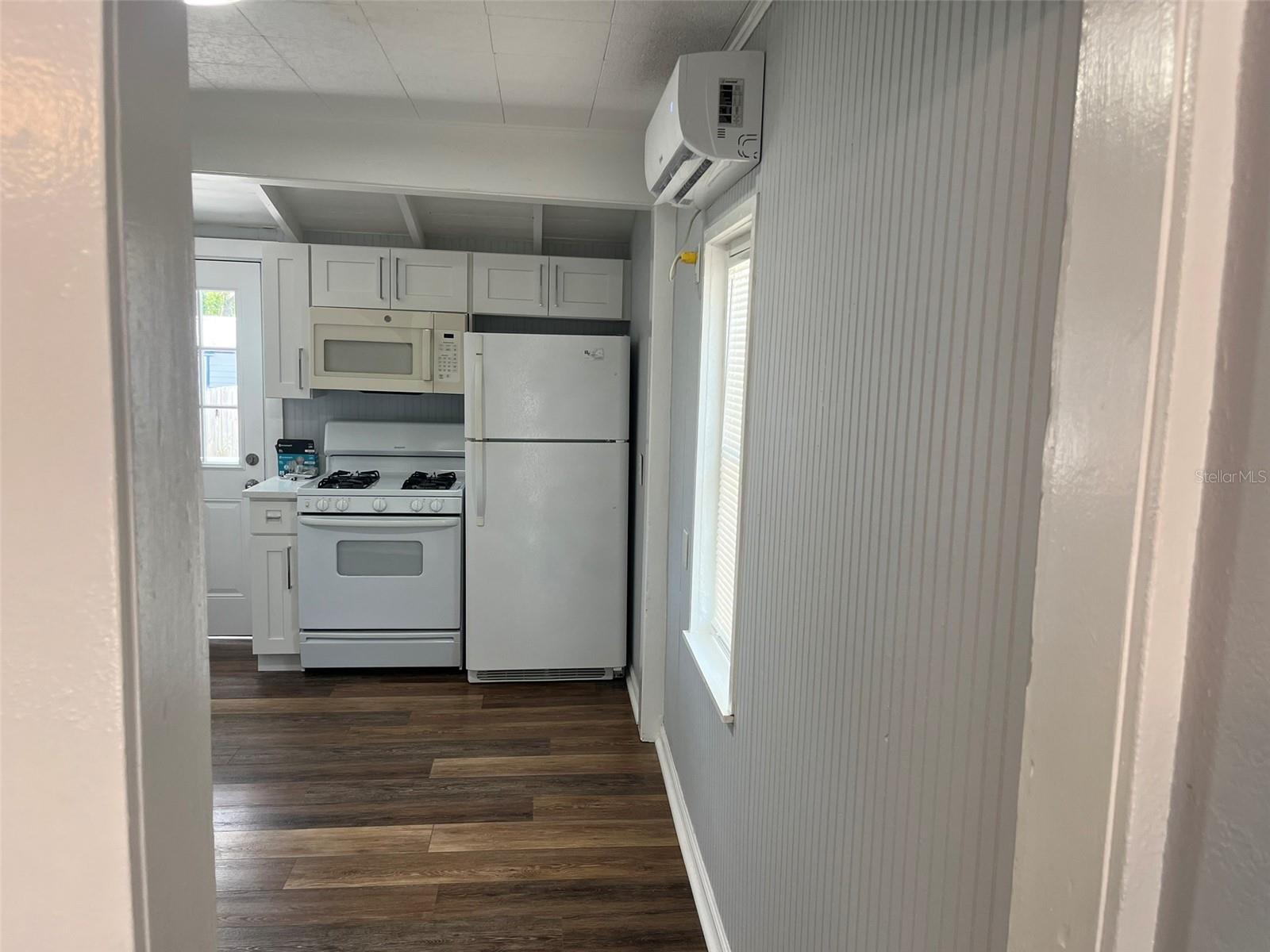 Image 17 of 26 For 2027 36th Avenue N