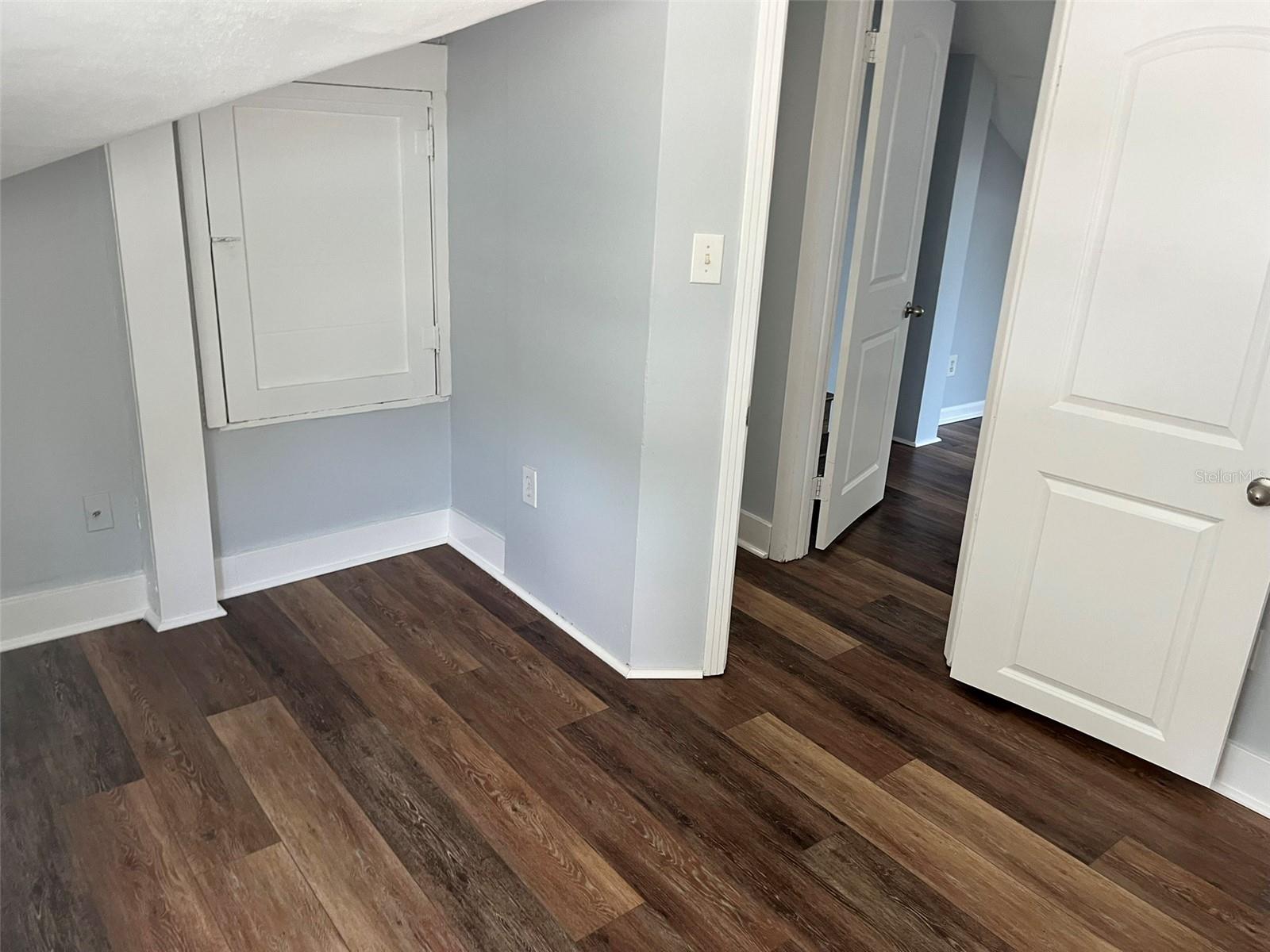 Image 24 of 26 For 2027 36th Avenue N