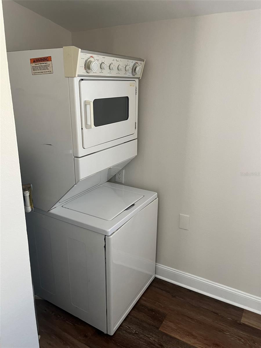 Image 5 of 26 For 2027 36th Avenue N