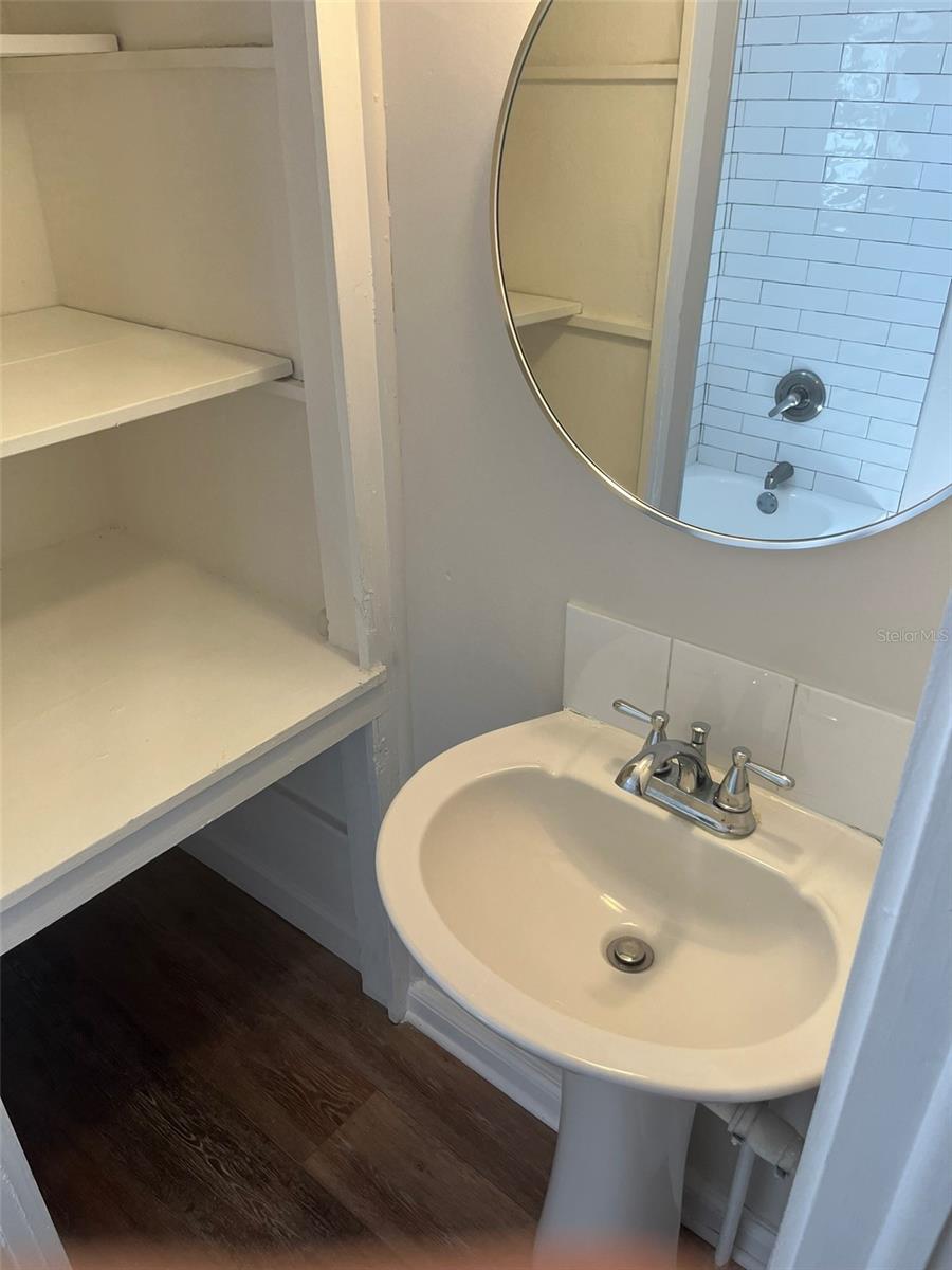 Image 9 of 26 For 2027 36th Avenue N