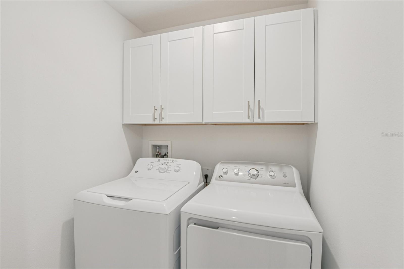 Image 19 of 32 For 6060 Acara Lane