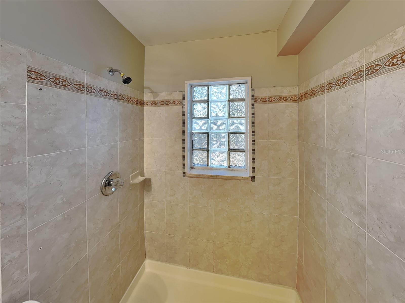 Image 18 of 19 For Address Not Provided