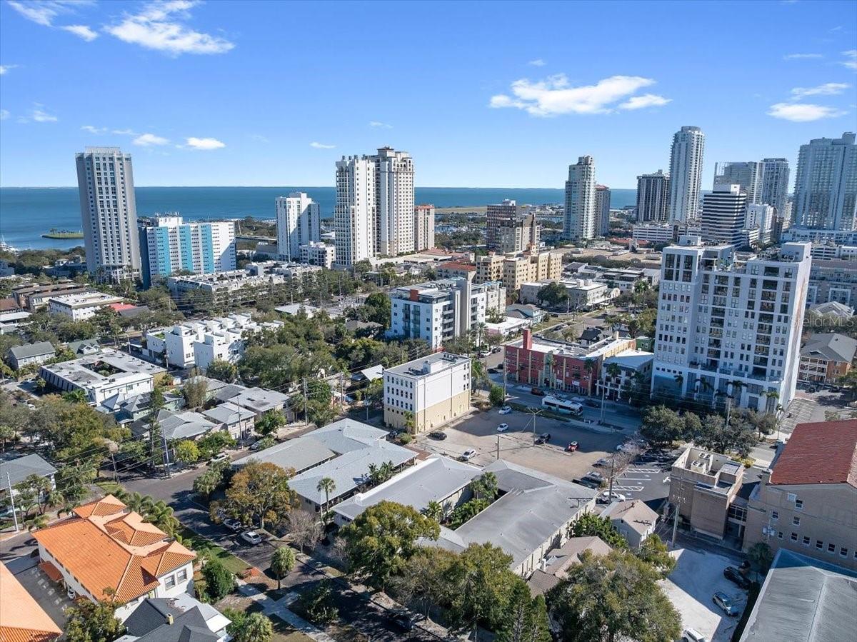 Image 27 of 36 For 224 6th Avenue N 5