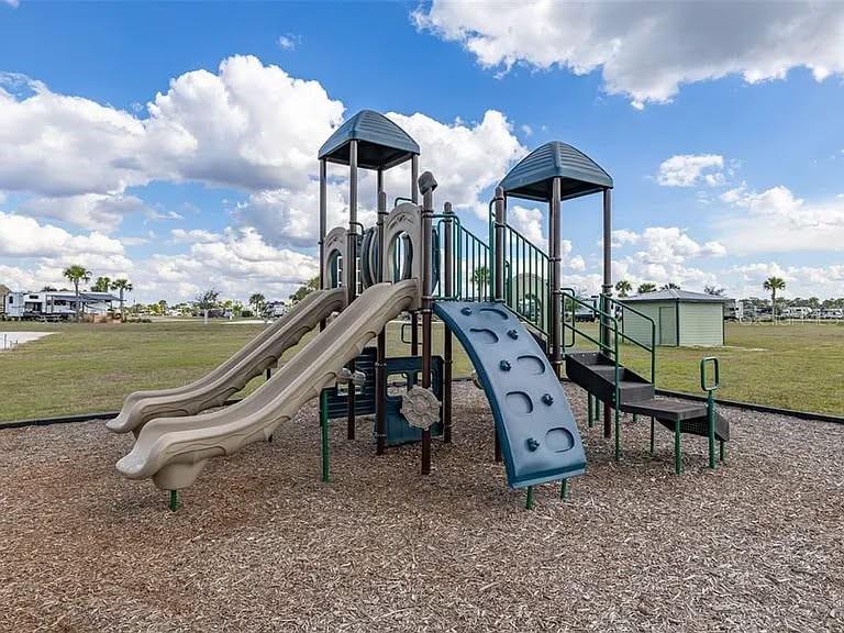 Image 12 of 18 For 54 Tiki Turn E