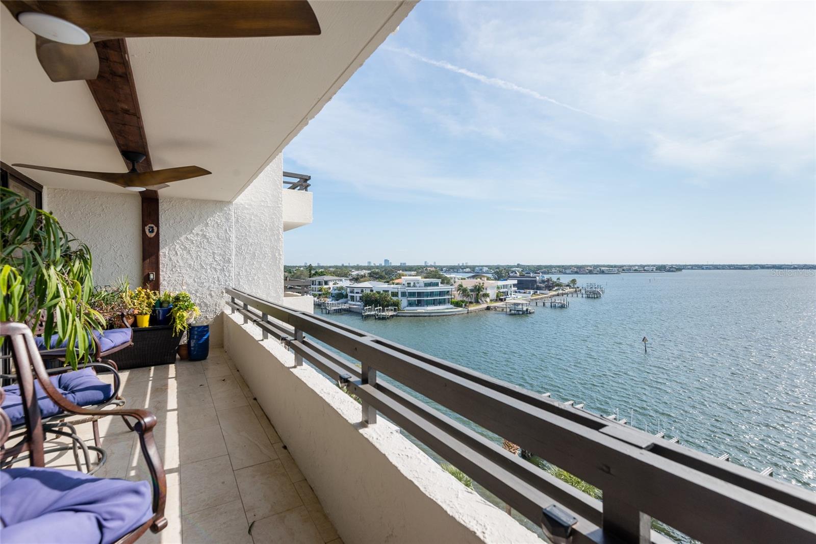 Image 15 of 56 For 5700 Mariner Street 702