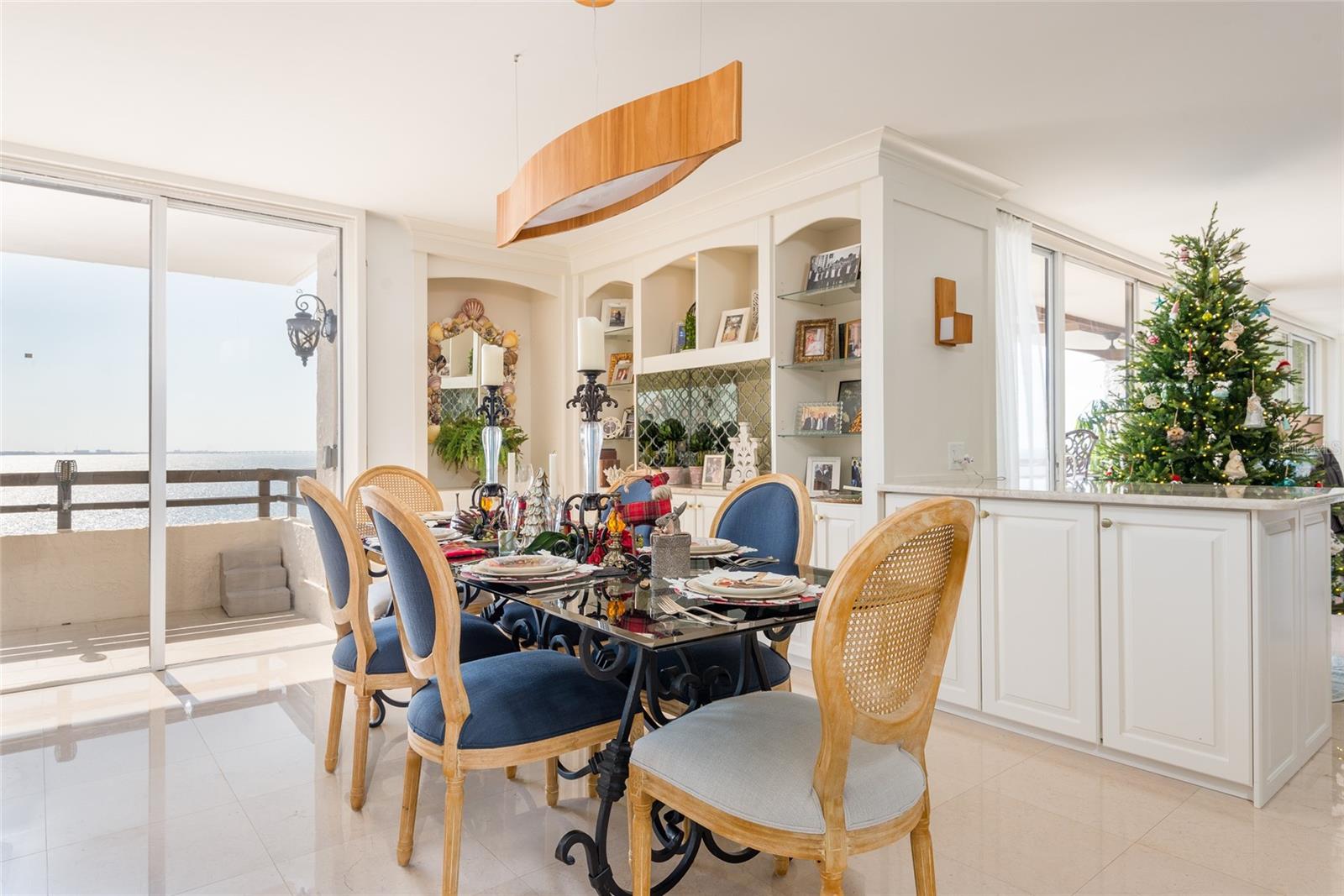 Image 19 of 56 For 5700 Mariner Street 702