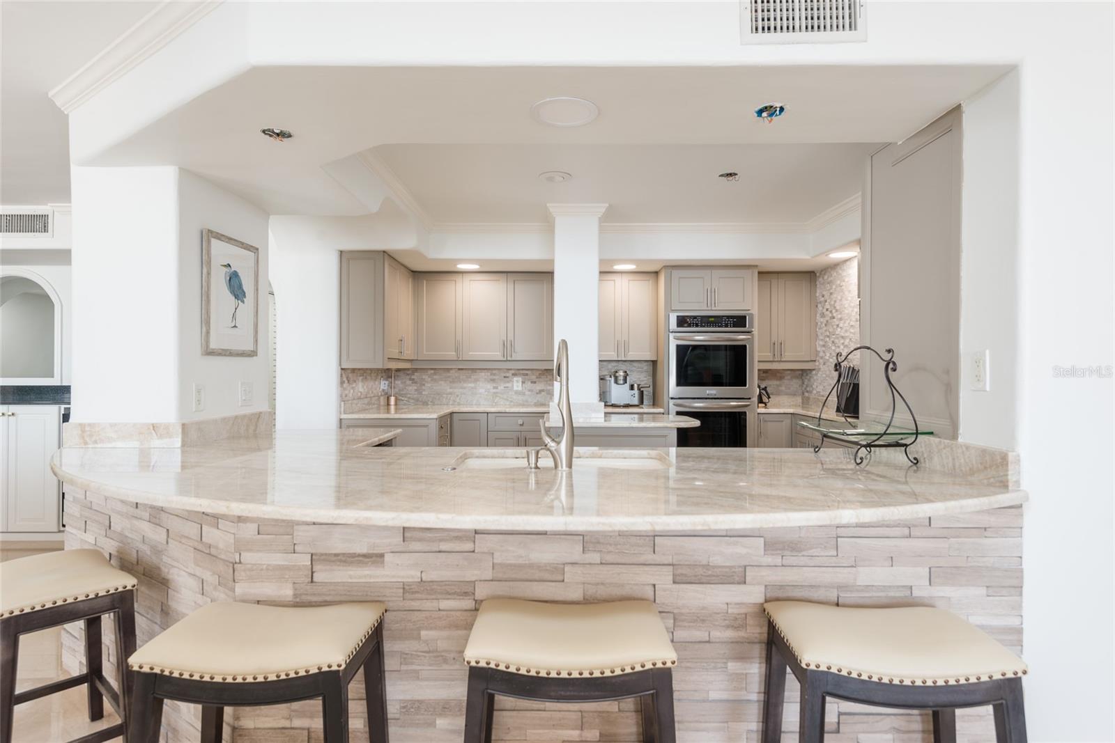 Image 21 of 56 For 5700 Mariner Street 702