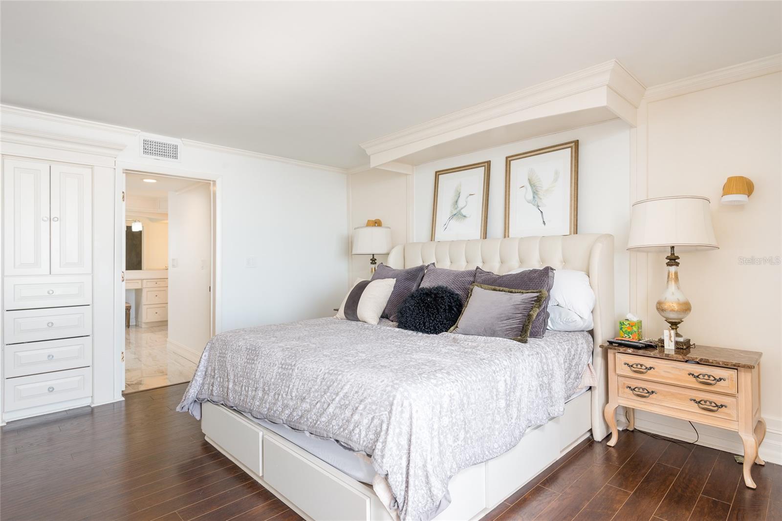 Image 28 of 56 For 5700 Mariner Street 702