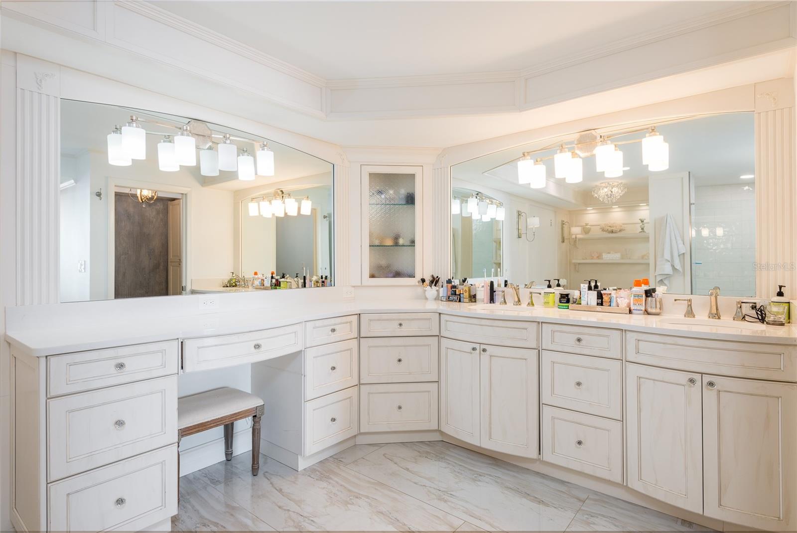 Image 30 of 56 For 5700 Mariner Street 702