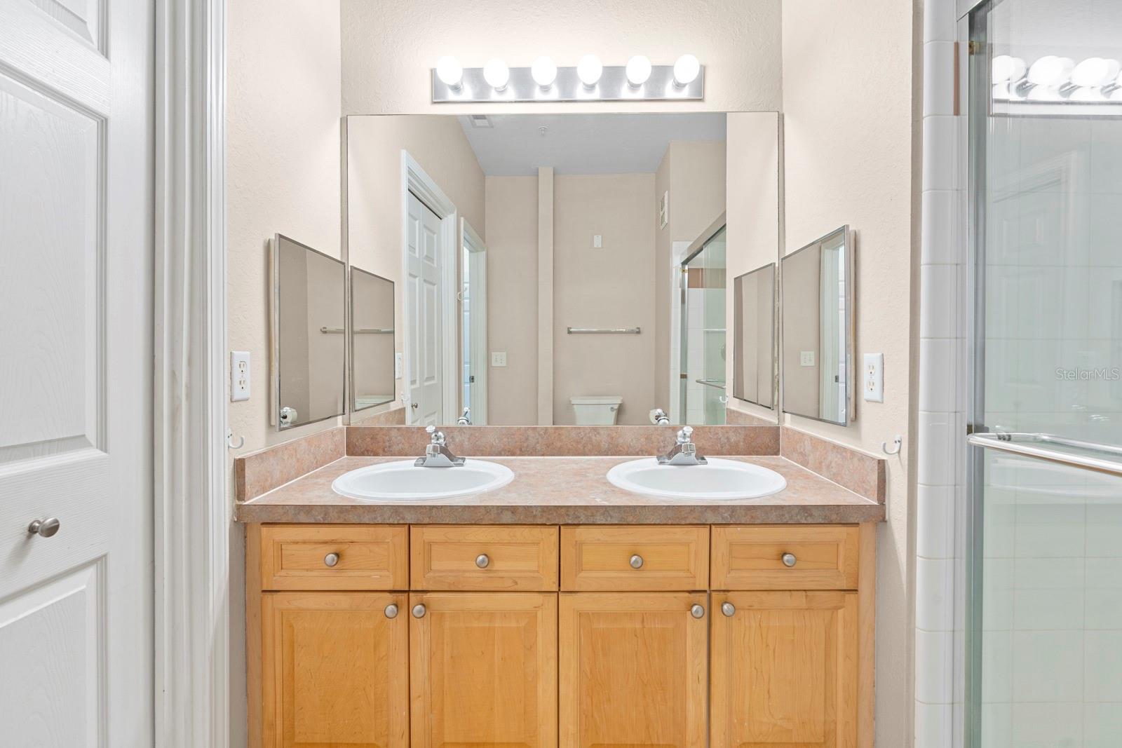 Image 16 of 59 For 707 Terrace Ridge Circle 707