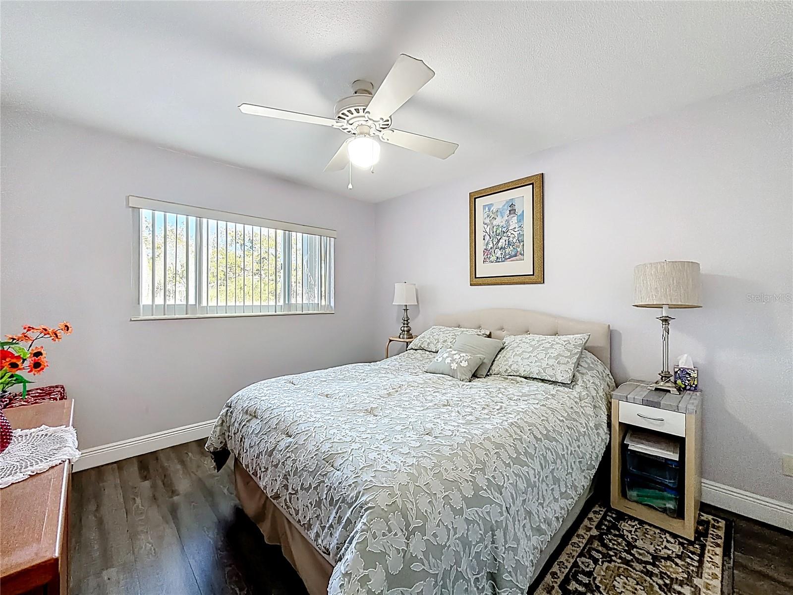 Listing photo id 11 for 2459 Columbia Drive 31