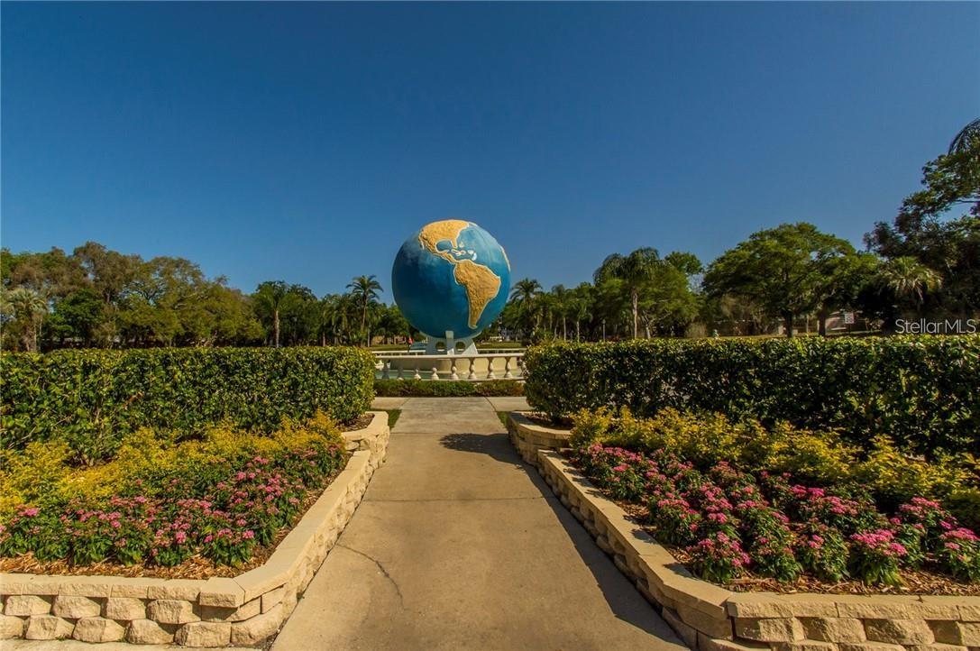 Listing photo id 17 for 2459 Columbia Drive 31