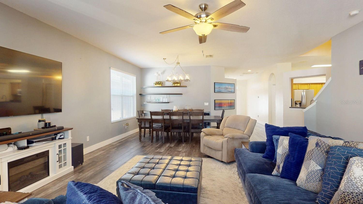 Image 24 of 60 For 15819 Cedar Elm Terrace