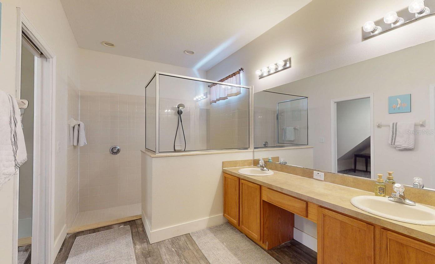 Image 36 of 60 For 15819 Cedar Elm Terrace