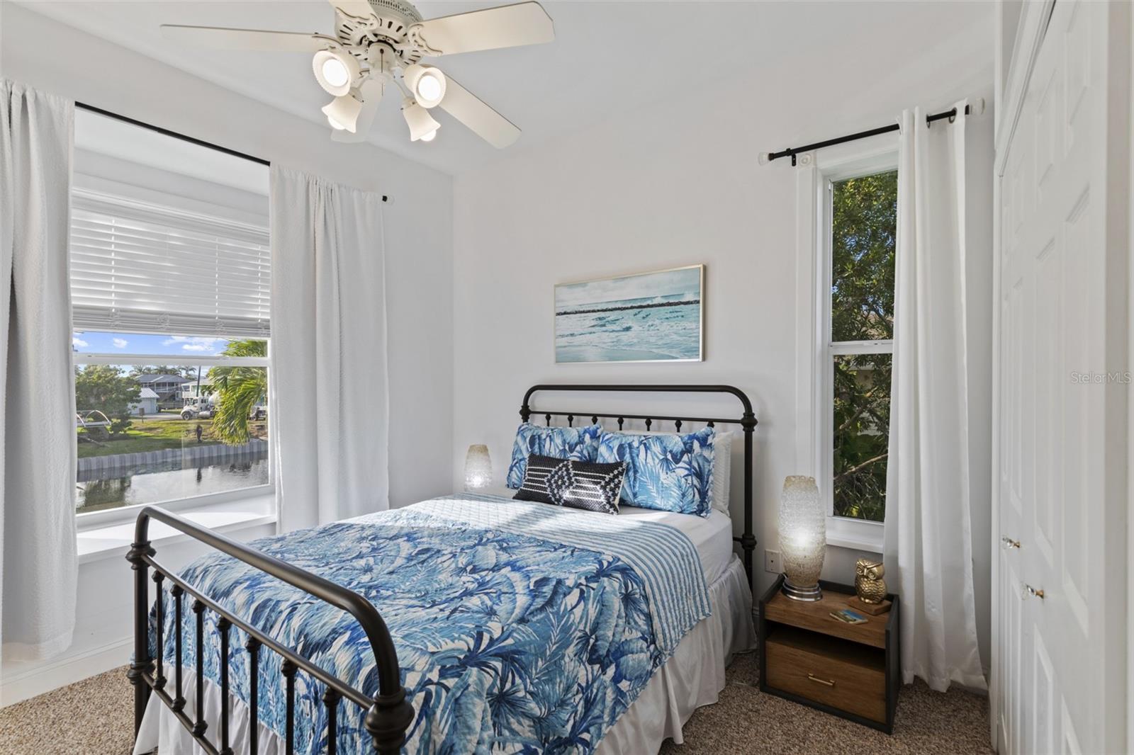 Image 17 of 49 For 2291 Palm Avenue