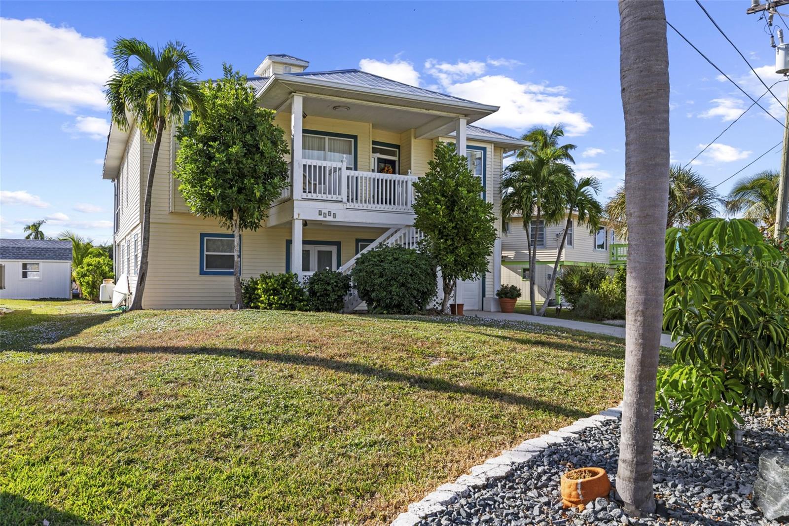 Image 27 of 49 For 2291 Palm Avenue